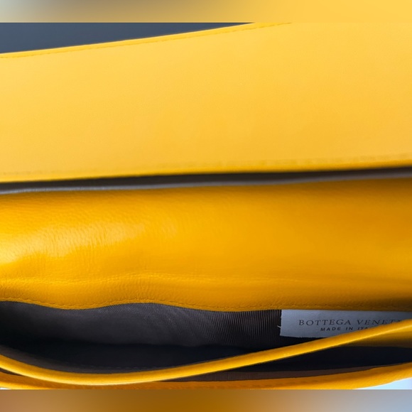 Bottega Veneta Yellow Intrecciato Leather Flap Continental Wallet - Picture 7 of 13